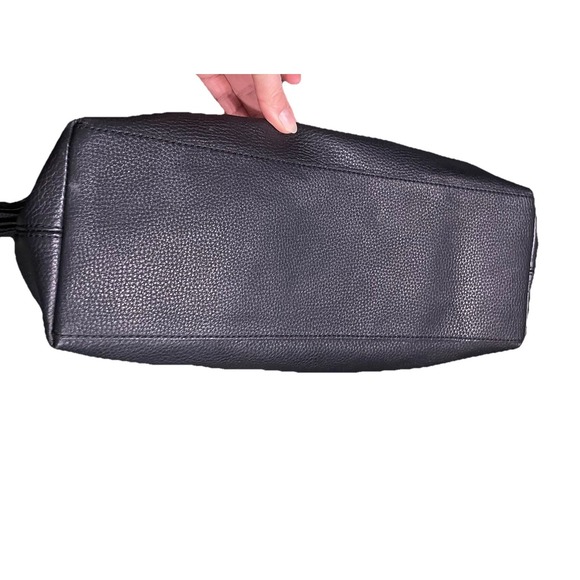 GUCCI SoHo Tote Shoulder Bag Black Leather Logo Chain Luxury Preppy - Picture 6 of 16